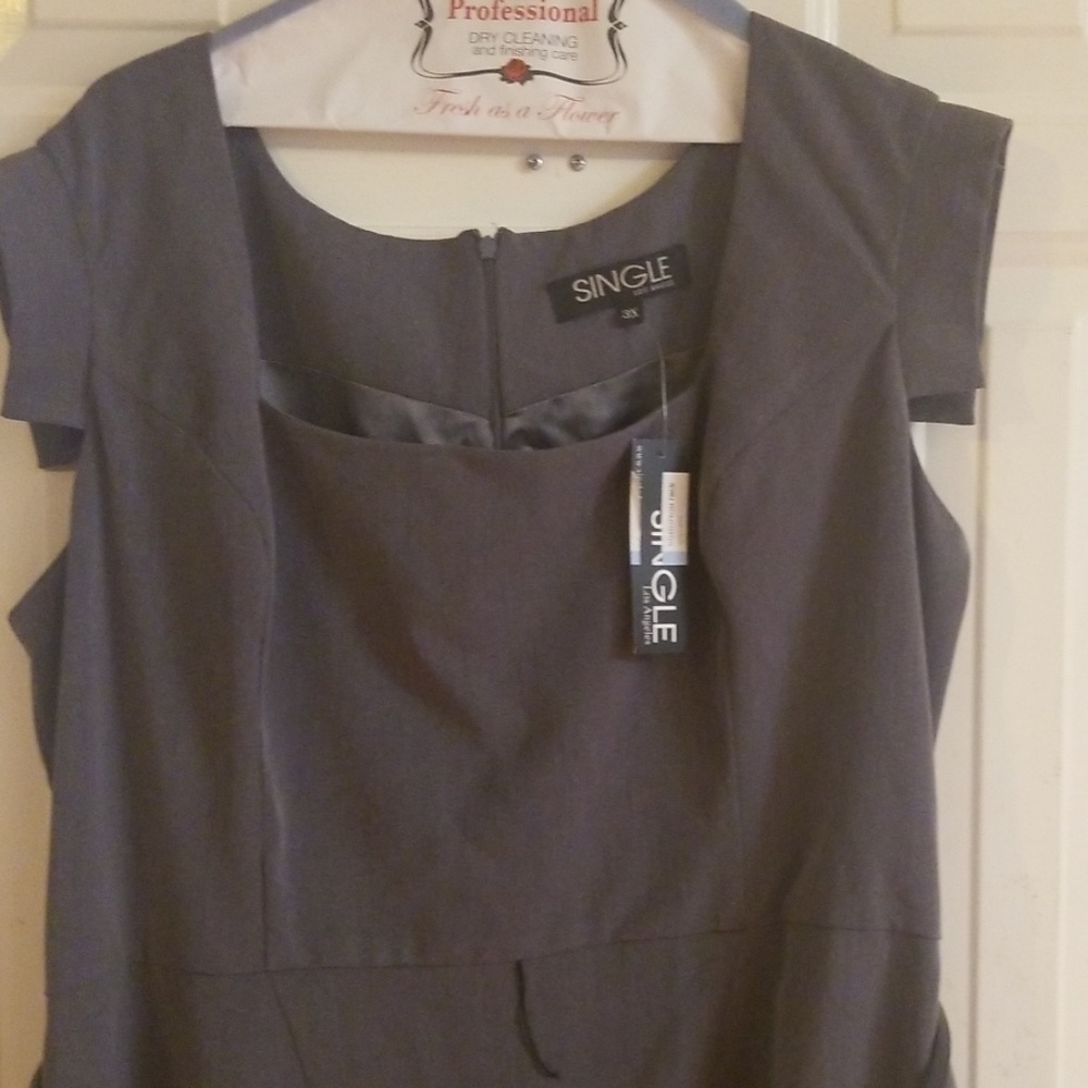Dress - Picture 2 of 4